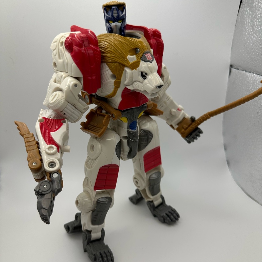 Transformers Universe Leo Prime Target Exclusive Complete